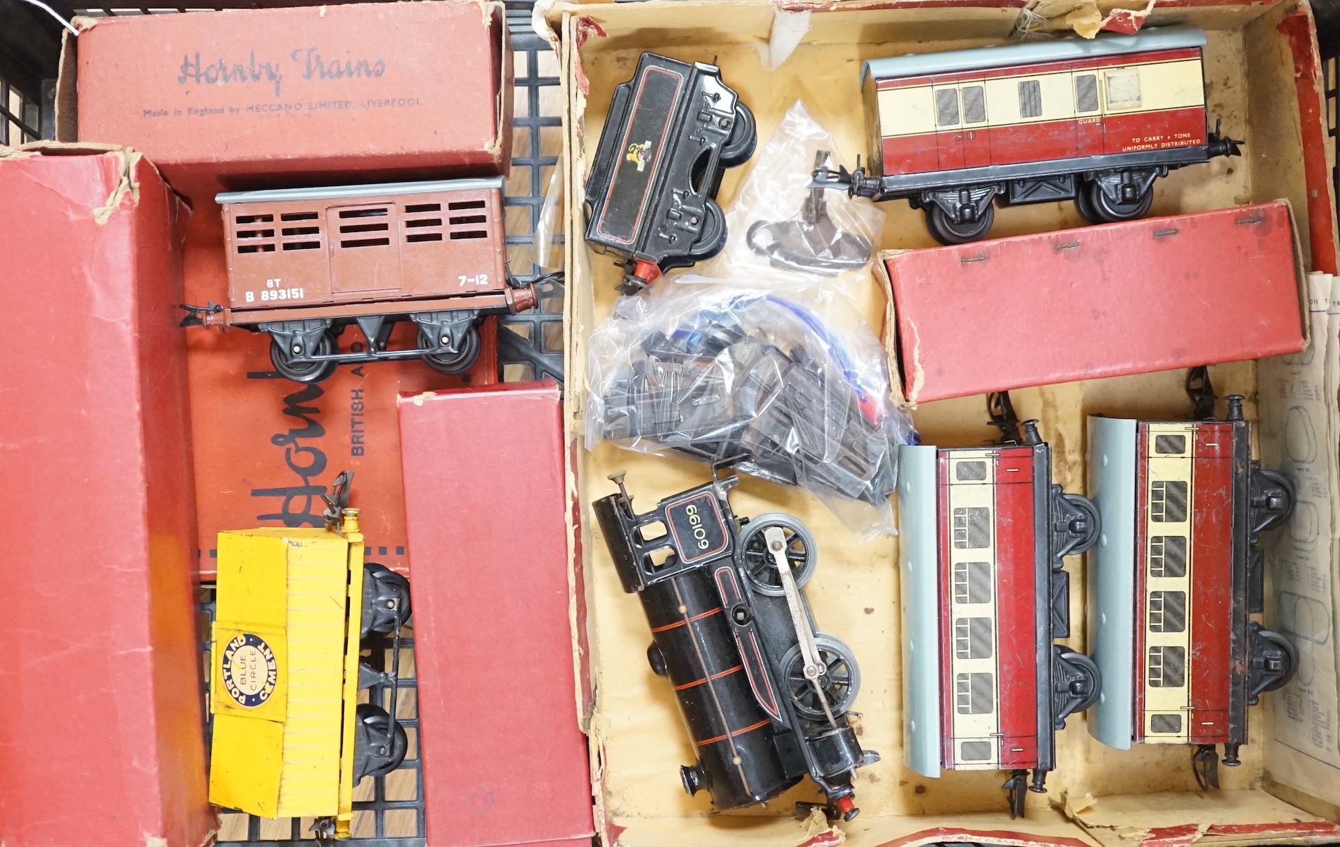 Hornby gauge 0 locomotives, rolling stock and accessories, and a boxed Hornby M-Series trainset, post-war